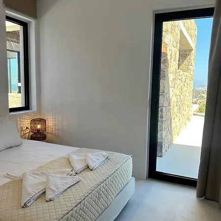 Gr - La Punta Mikri Villa Pláka